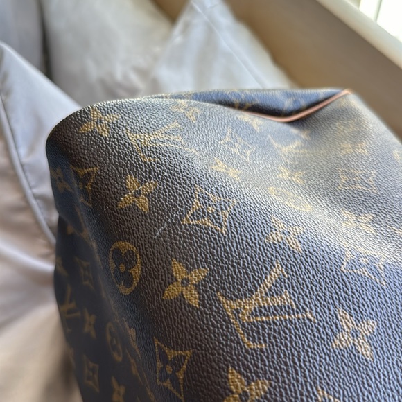 Louis Vuitton bag / Louis Vuitton hand bag / Louis Vuitton duffel bag / purse - Picture 14 of 14